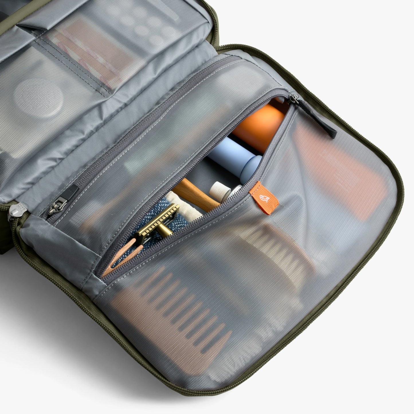 Hanging Toiletry Kit Plus - US 5332